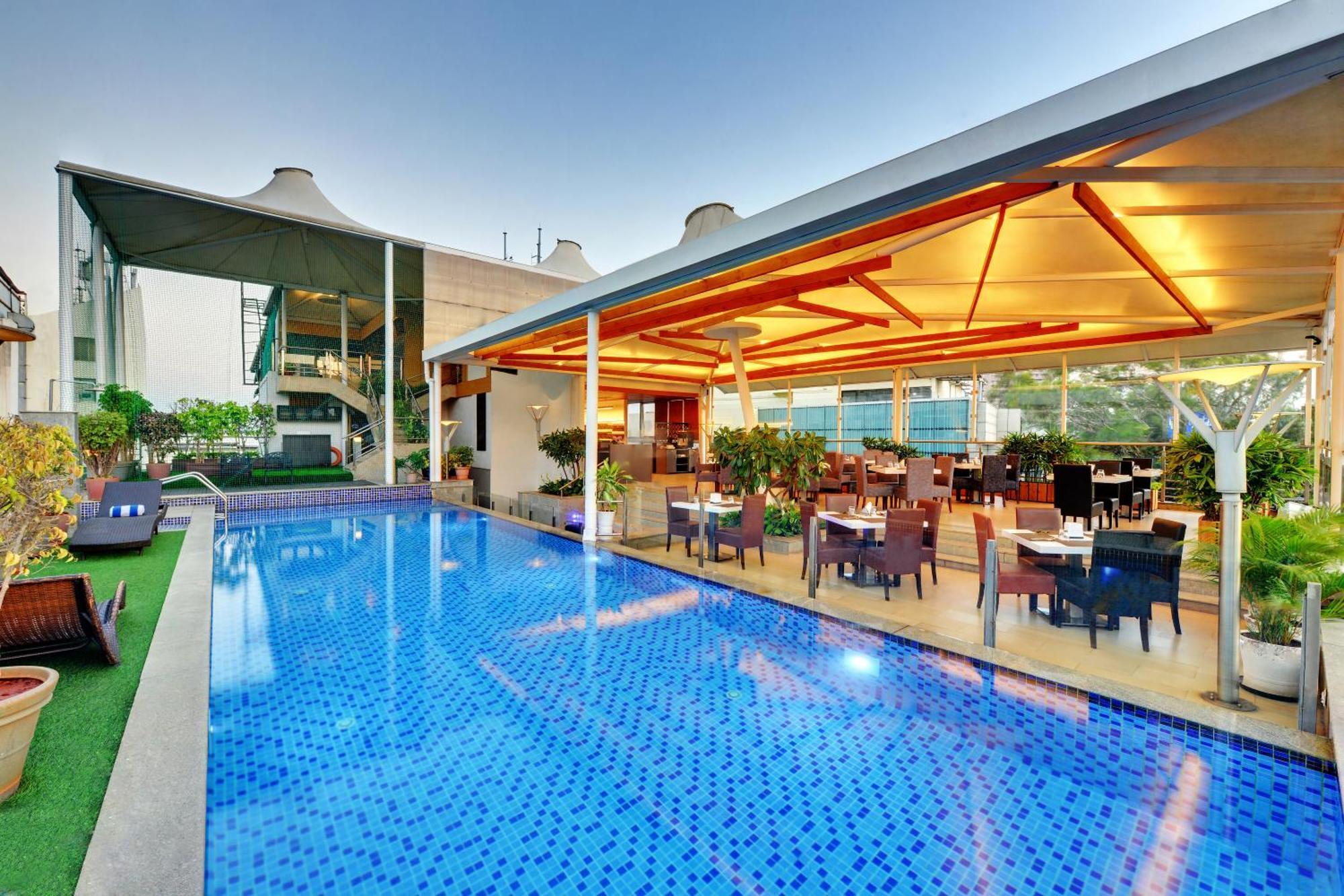 Iris The Business Hotel Bangalore Extérieur photo